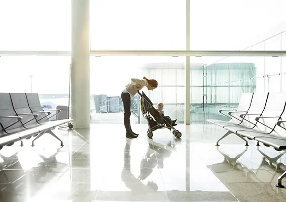 Voyager avec un bébé - Aéroport Nantes Atlantique 