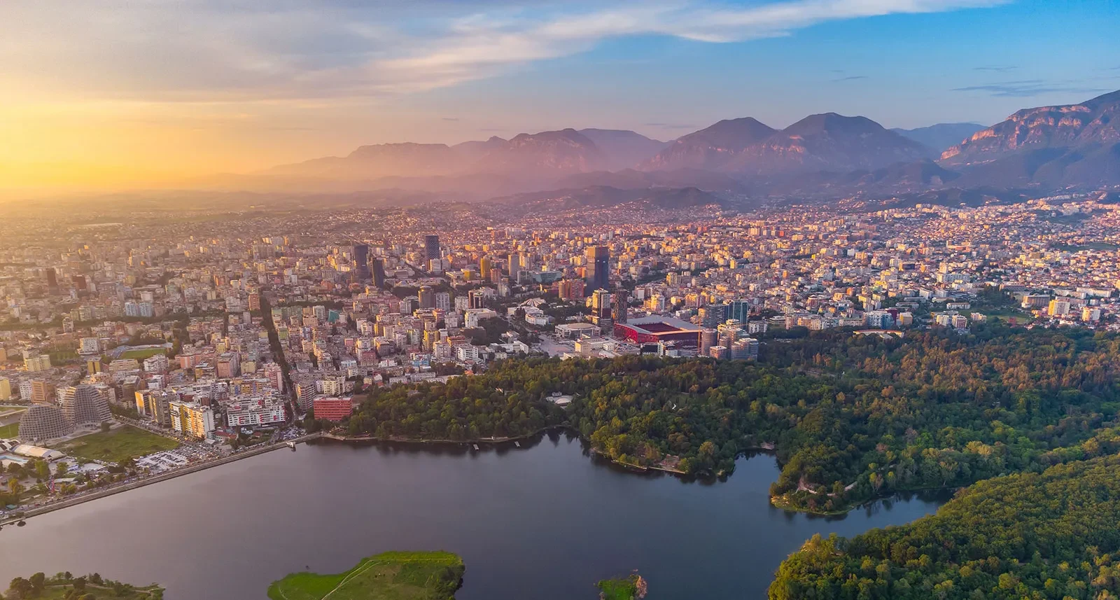 Tirana en vol direct au départ de l'aéroport Nantes Atlantique