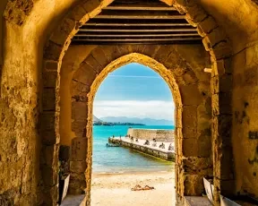Cafalu Sicile - arche à Beach